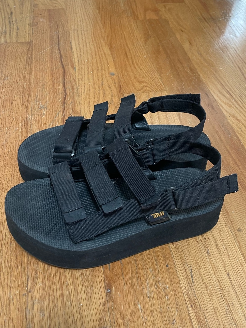 Platform Tevas - Picture 2 of 4
